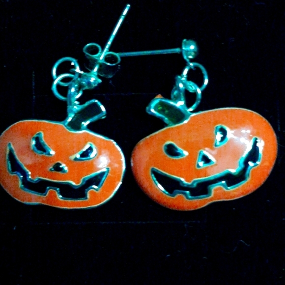 BOO!!   HALLOWEEN Necklace & Earrings SET! - Picture 3 of 12